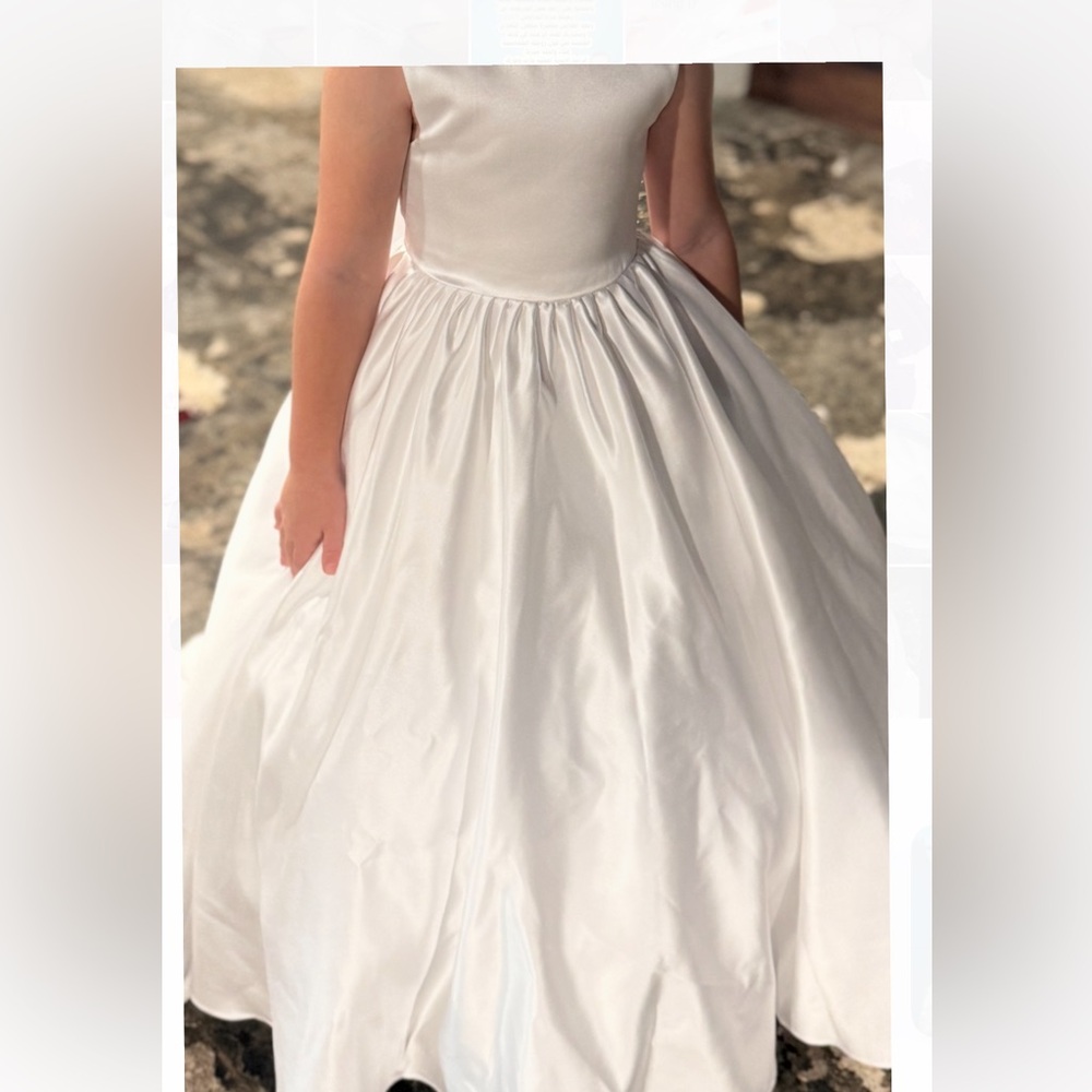 Elegant White Kids Satin Flower Girl Dress